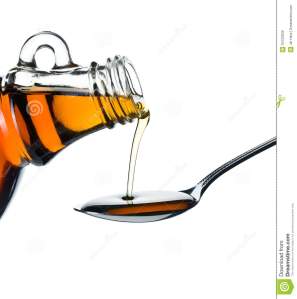 maple-syrup-pouring-spoon-white-background-34723030