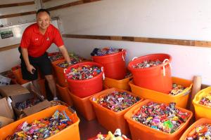 halloween-candy-buyback